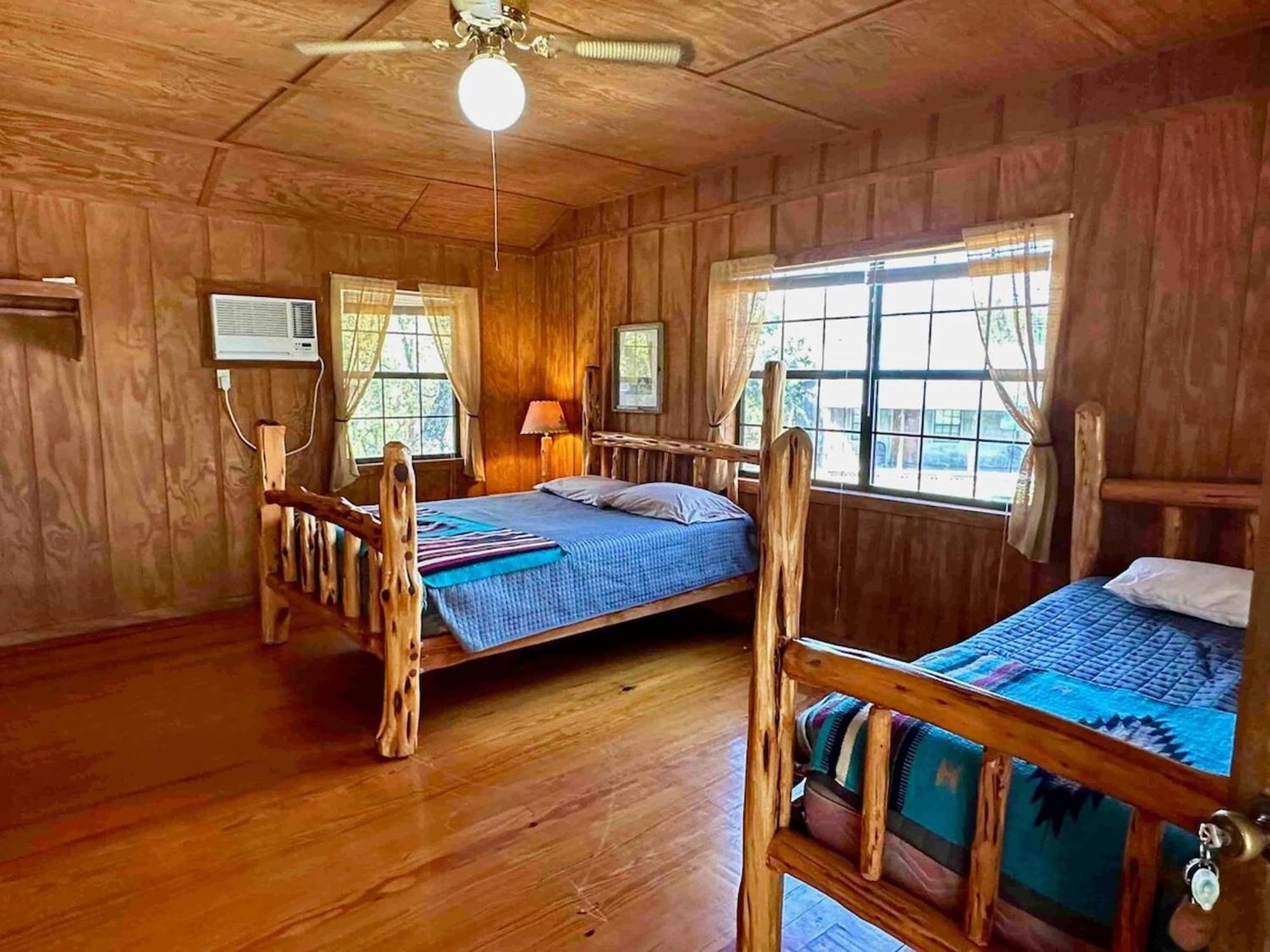 Crc Ranch Retreat Hotel Bandera Bilik gambar